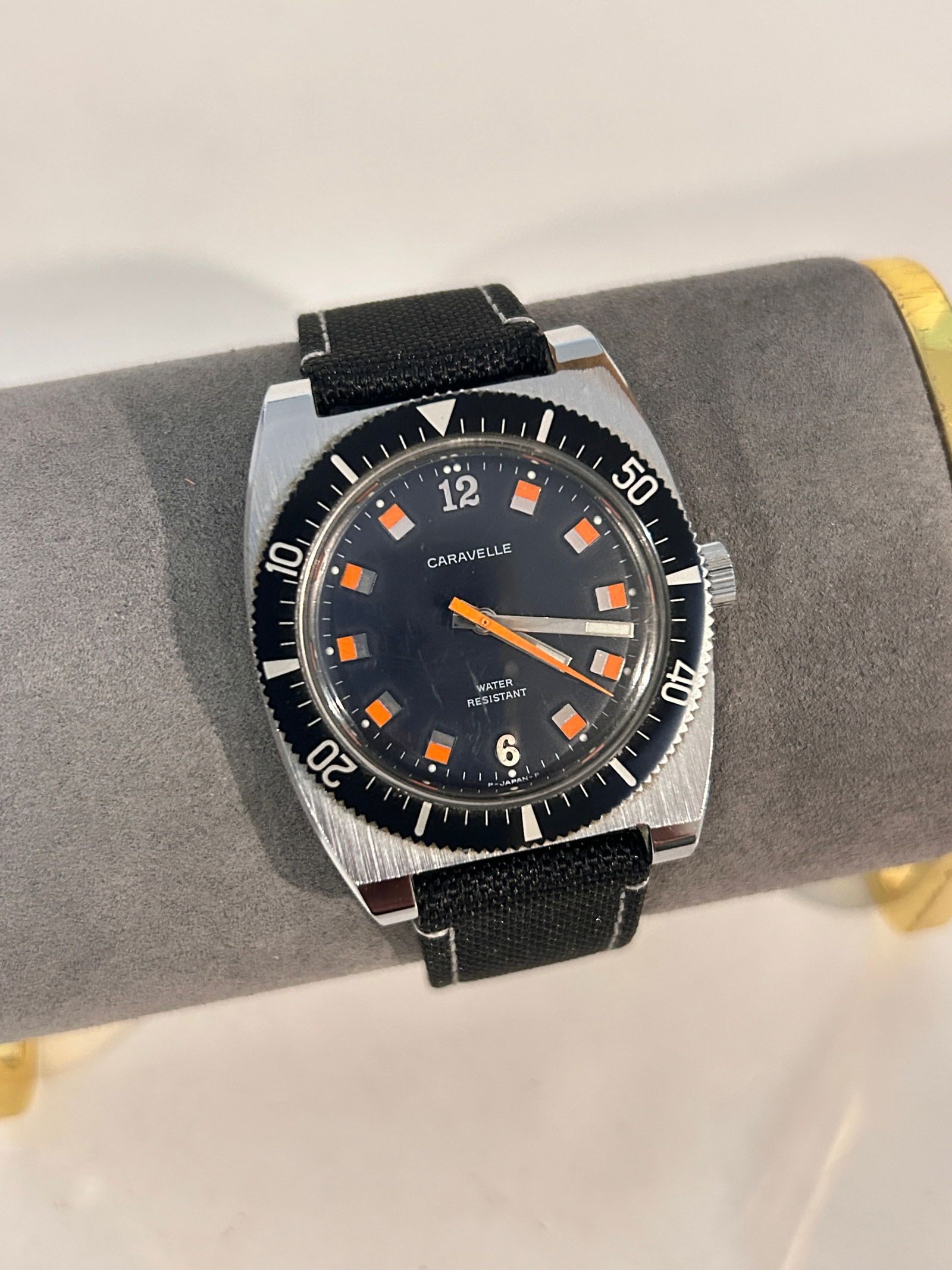 Vintage Caravelle Mechanical N5 Japan Mens Diver Watch Black Dial Working (1 of 5)