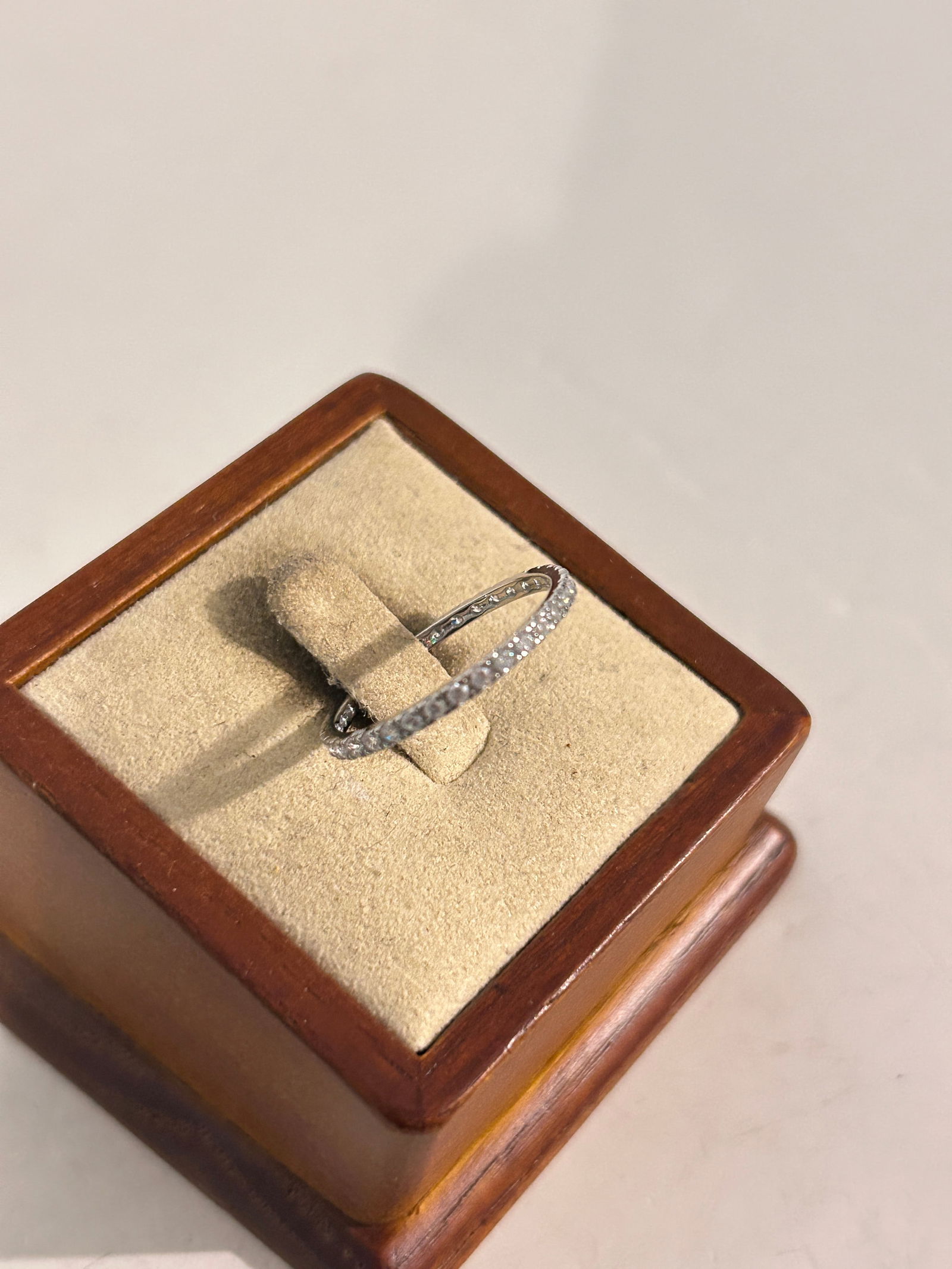 Vintage Sterling Silver CZ Ring Sz 9 (1 of 4)