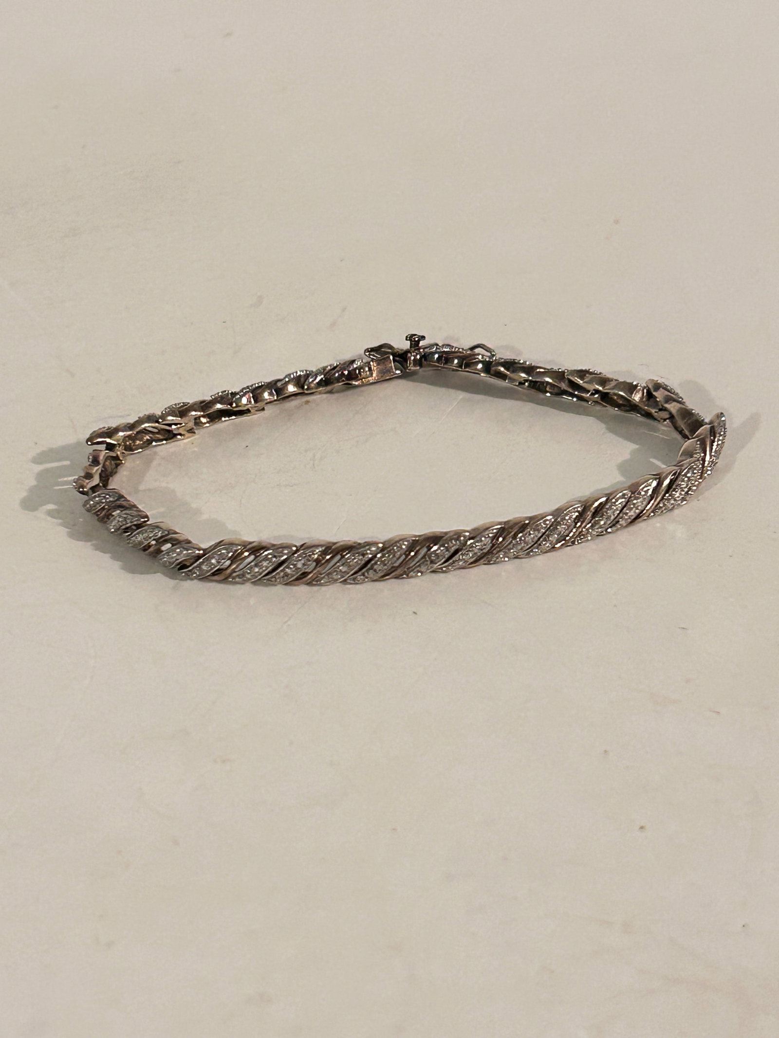 Vintage Sterling Silver Tennis Bracelet 7": Vintage Sterling Silver Tennis Bracelet 7" Please view all photos as they are part of the description and condition of this Item, Feel free to contact me with questions or picture requests! Used Item 