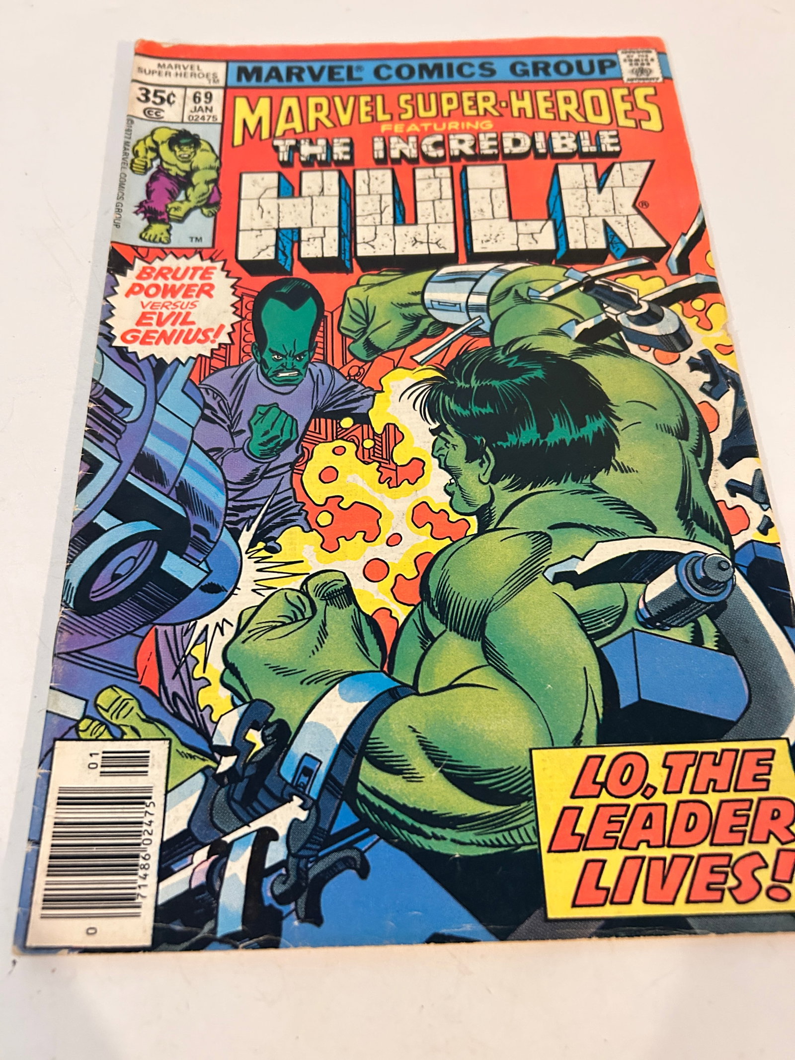 Vintage Comic Book Marvel Super-Heroes # 69: Vintage Comic Book Marvel Super-Heroes # 69 Please view all photos as they are part of the description and condition of this Item, Feel free to contact me with questions or picture requests! Used Item