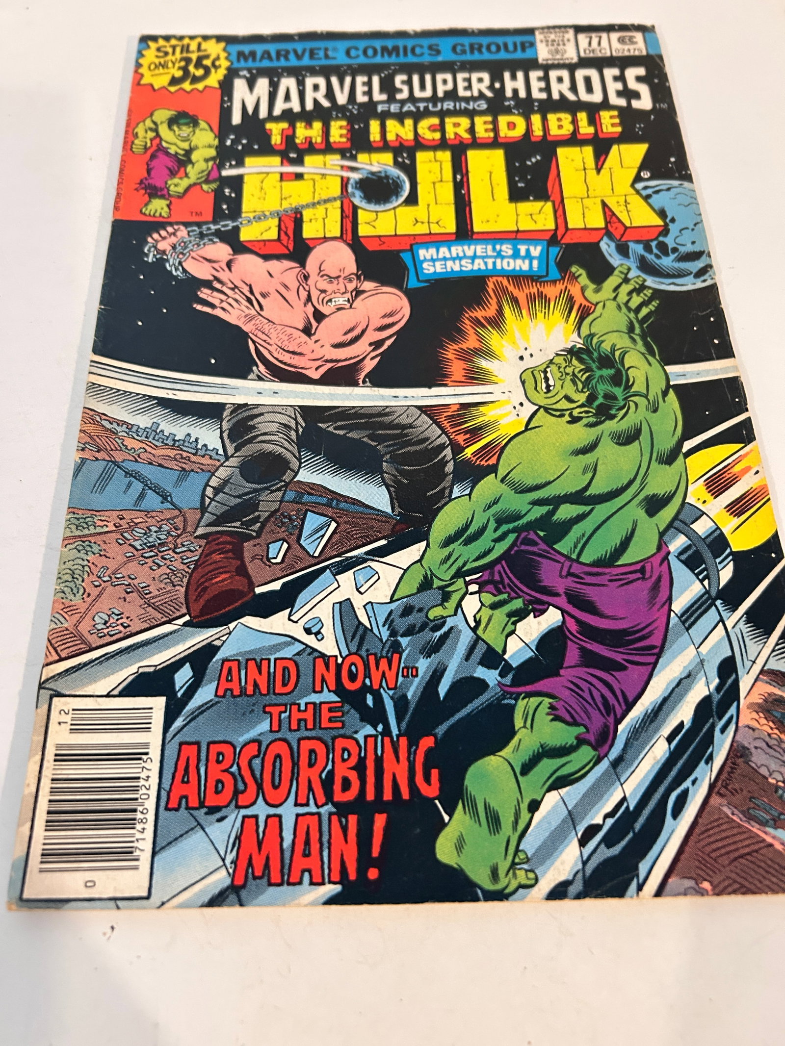 Vintage Comic Book Marvel Super-Heroes # 77: Vintage Comic Book Marvel Super-Heroes # 77 Please view all photos as they are part of the description and condition of this Item, Feel free to contact me with questions or picture requests! Used Item