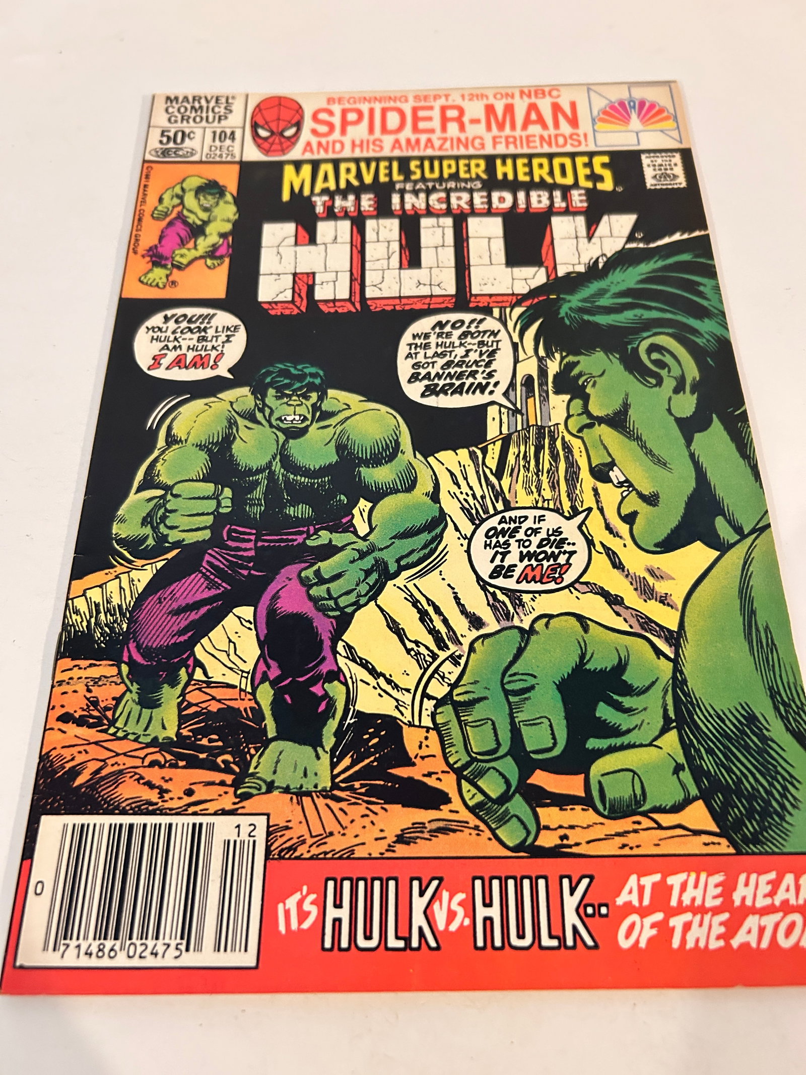 Vintage Comic Book Marvel Super-Heroes # 104: Vintage Comic Book Marvel Super-Heroes # 104 Please view all photos as they are part of the description and condition of this Item, Feel free to contact me with questions or picture requests! Used Ite
