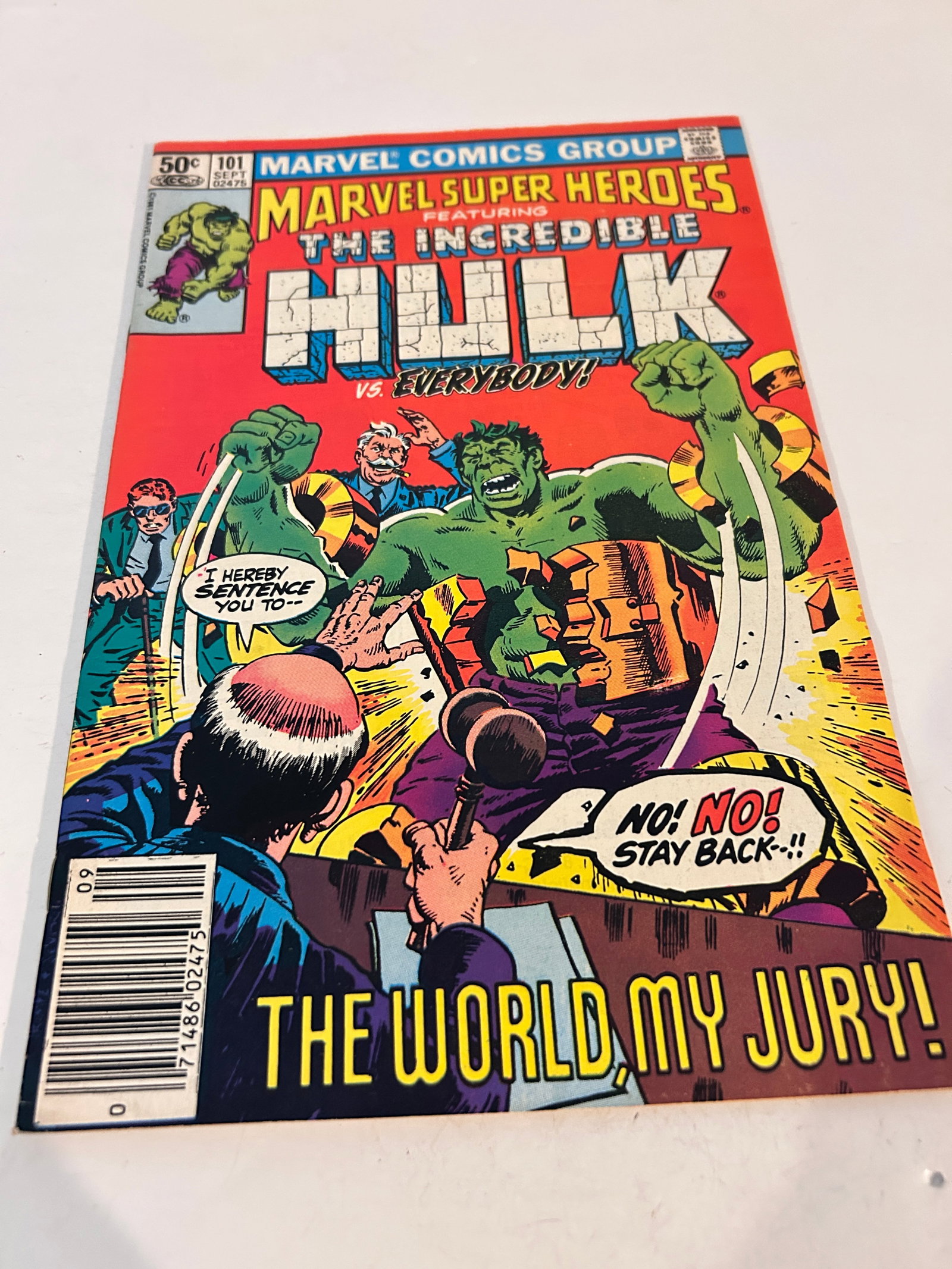 Vintage Comic Book Marvel Super-Heroes # 101: Vintage Comic Book Marvel Super-Heroes # 101 Please view all photos as they are part of the description and condition of this Item, Feel free to contact me with questions or picture requests! Used Ite