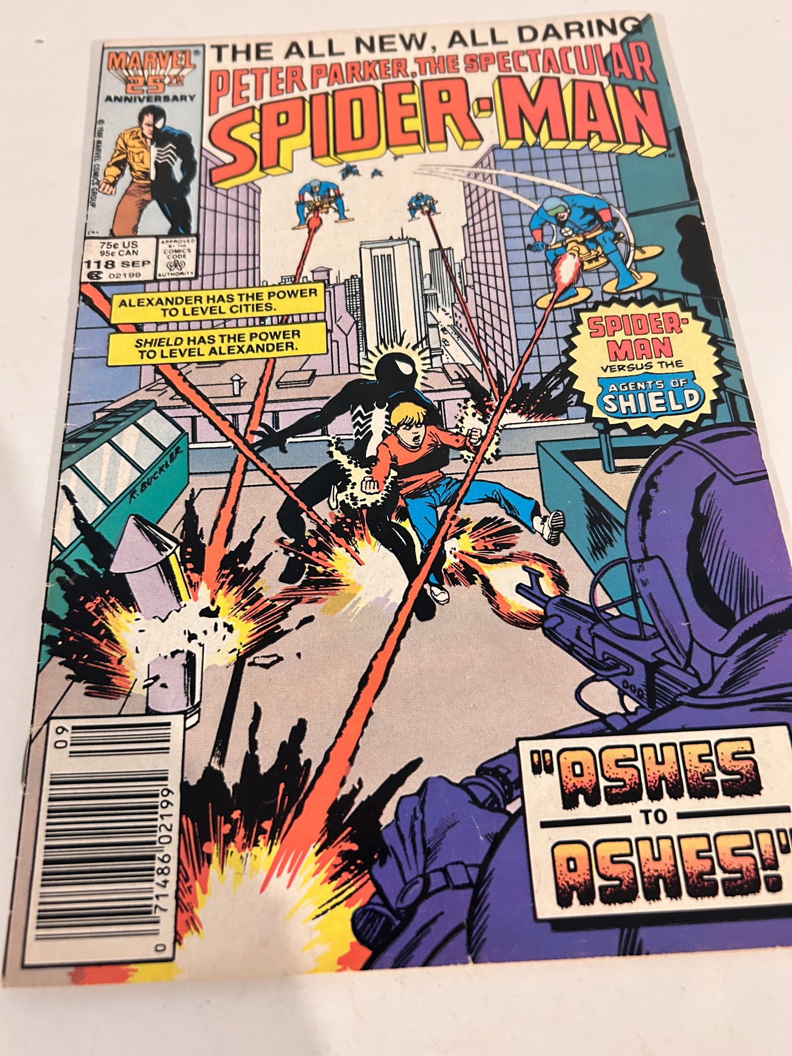 Vintage Comic Book Peter Parker Spectacular Spider-Man # 118: Vintage Comic Book Peter Parker Spectacular Spider-Man # 118 Please view all photos as they are part of the description and condition of this Item, Feel free to contact me with questions or picture re
