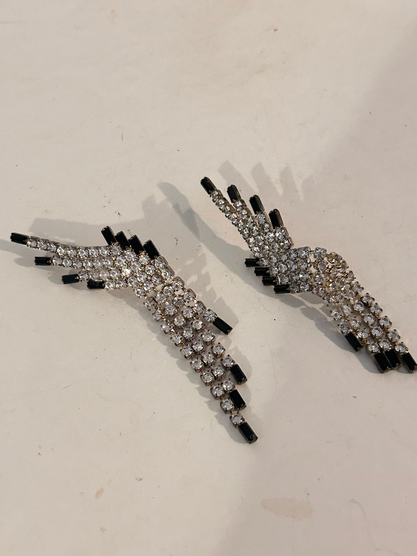 Vintage Elegant Rhinestone Earrings (1 of 4)