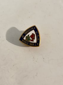 Vintage Lapel Pin Veterans of World War I WWI Enameled Gold Tone Screw Back WW1