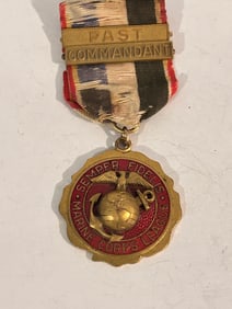 the Marine Corps League Past Commandant membership medal