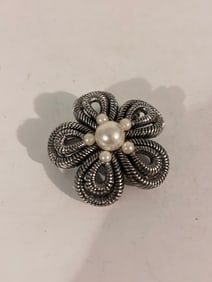 Vintage flower Brooch