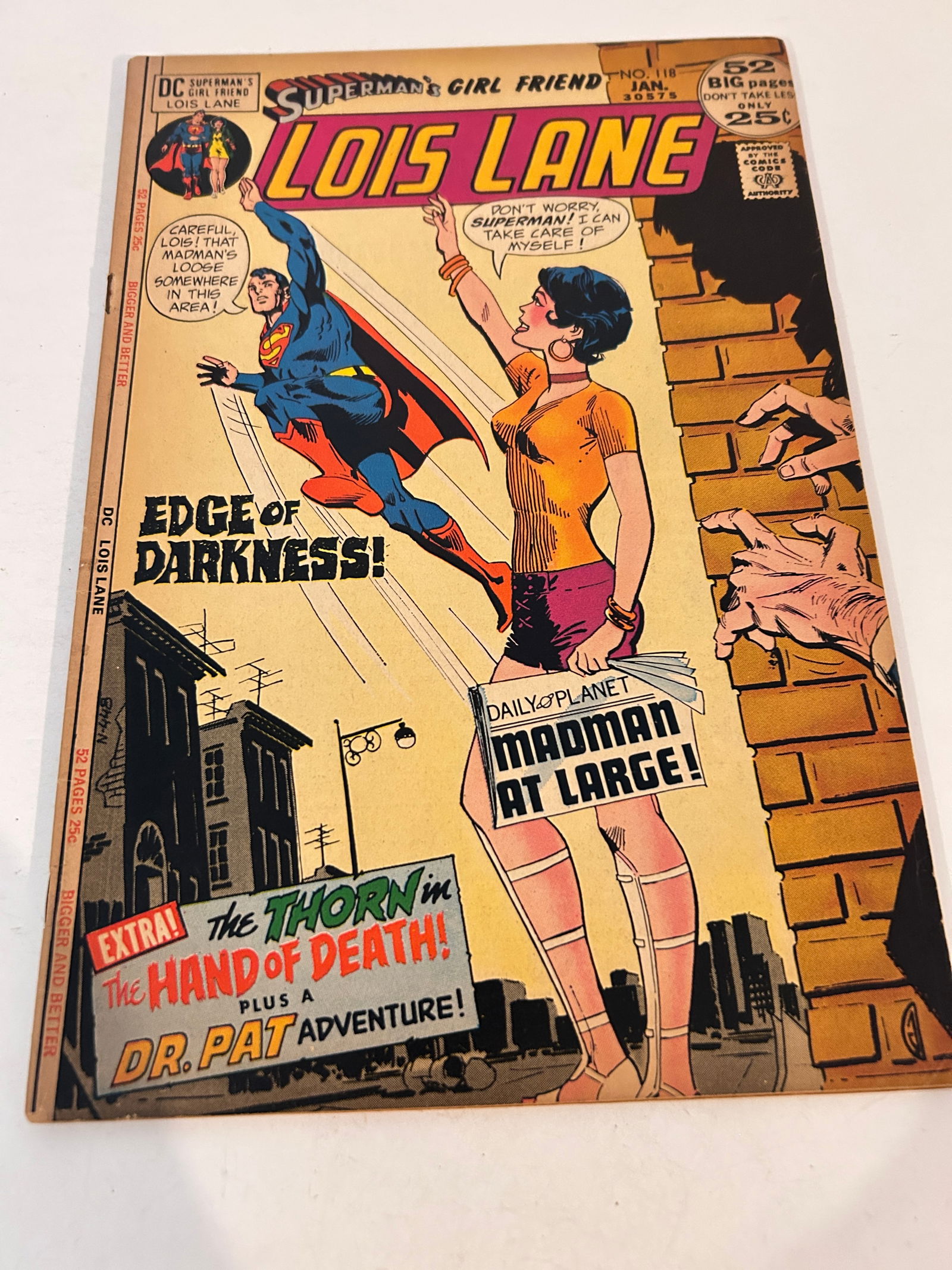 Vintage Comic Book Supermans Girl Friend Lois Lane # 118: Vintage Comic Book Supermans Girl Friend Lois Lane # 118 Please view all photos as they are part of the description and condition of this Item, Feel free to contact me with questions or picture reques