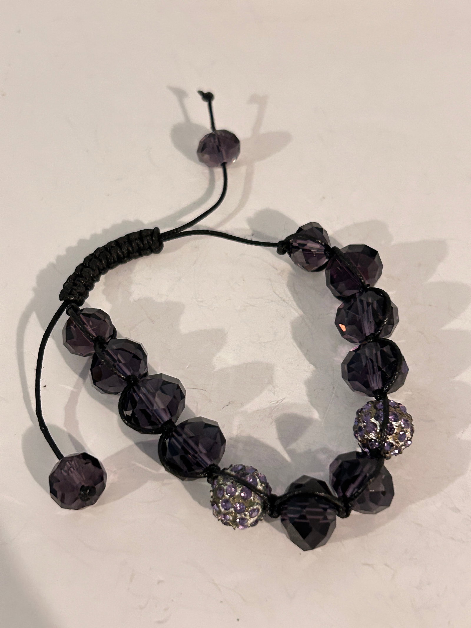 Vintage glass bead heavy adjustable Bracelet Sz 8": Item comes exactly as shown Know what you are bidding on. Carefully refer to and examine all photos, ask questions, do research, etc., to determine (Authinticity) . before bidding in order to determin