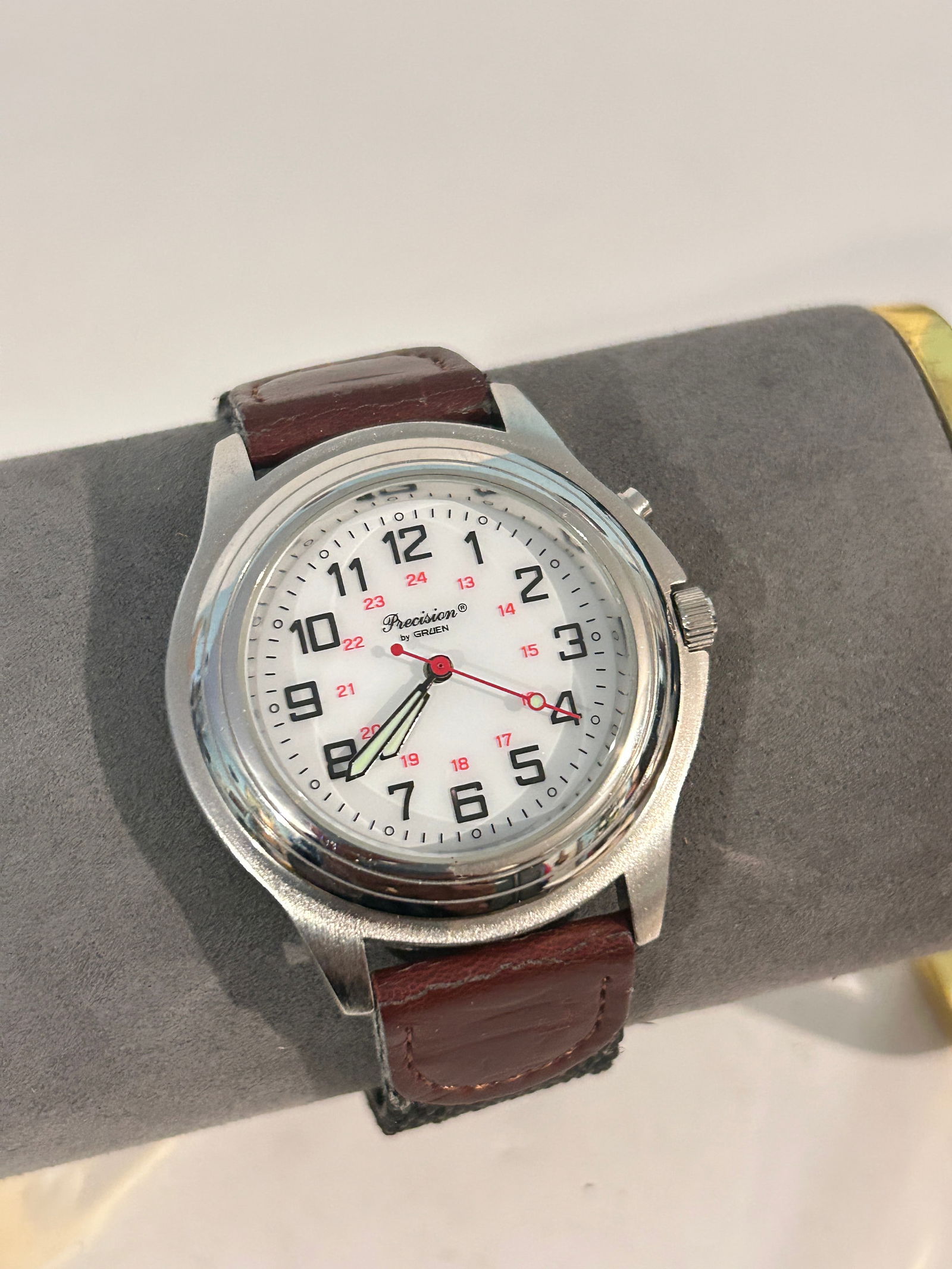 Vintage Precision by Gruen Quartz working Watch: Item comes exactly as shown Know what you are bidding on. Carefully refer to and examine all photos, ask questions, do research, etc., to determine (Authinticity) . before bidding in order to determin