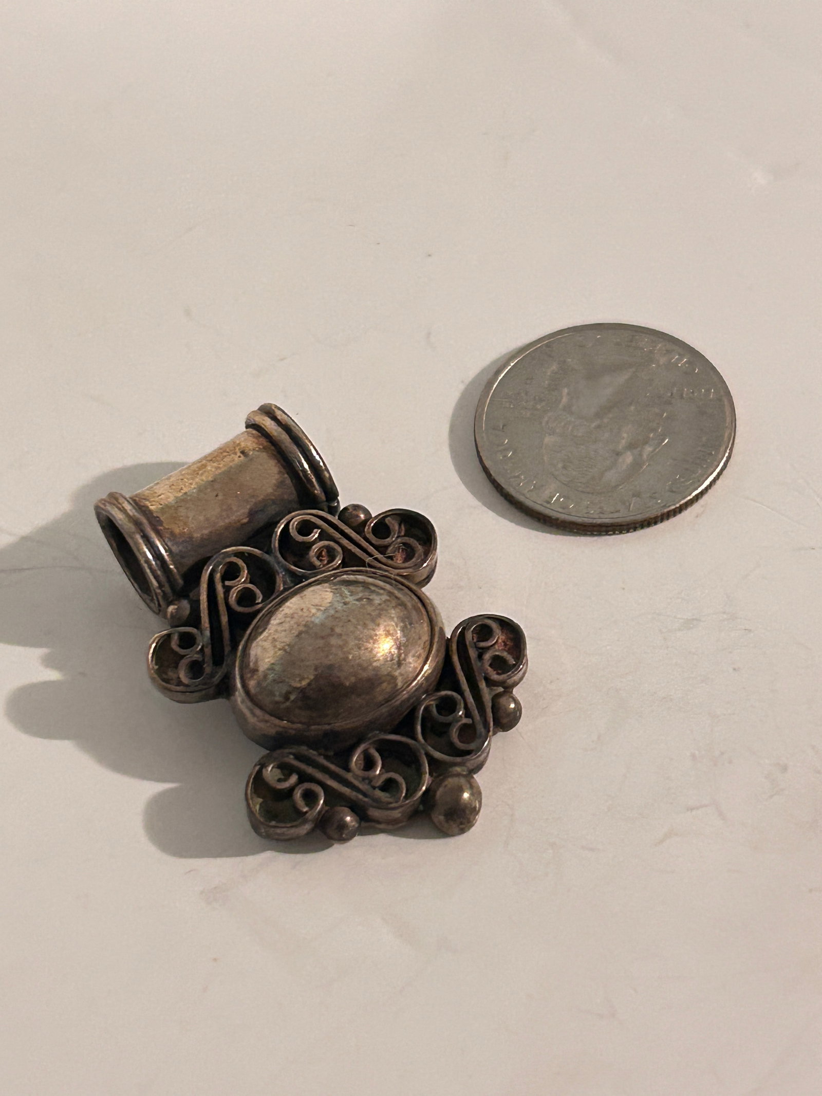 Vintage Sterling Silver Mexico heavy Pendant: Item comes exactly as shown Know what you are bidding on. Carefully refer to and examine all photos, ask questions, do research, etc., to determine (Authinticity) . before bidding in order to determin