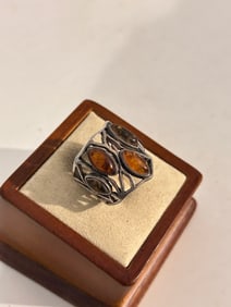 Vintage Sterling Silver Amber Ring Sz 7