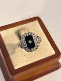 Vintage Sterling Silver onyx Ring Sz 7