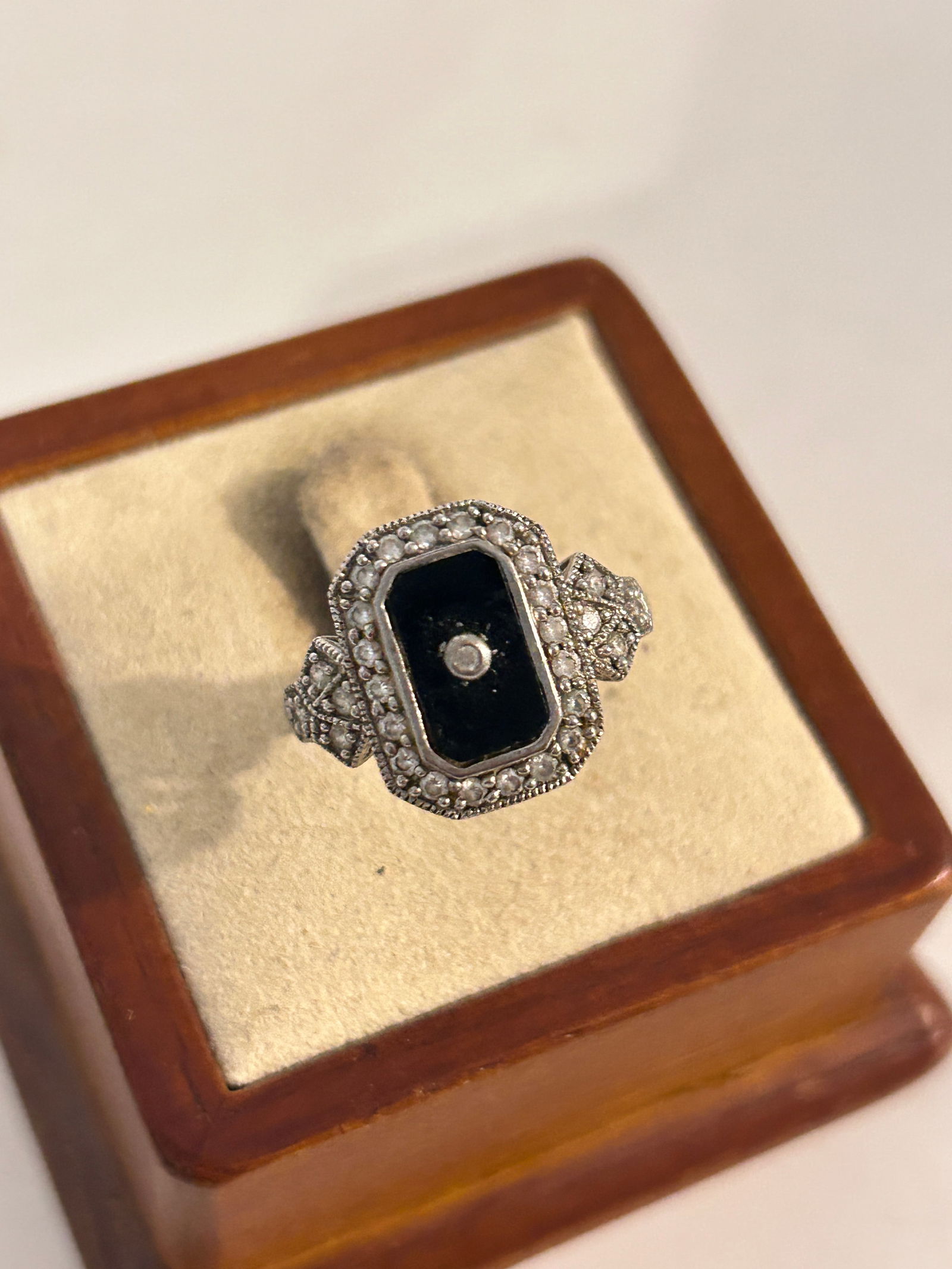 Vintage Sterling Silver onyx Ring Sz 7 (1 of 5)