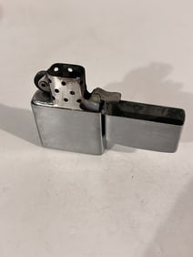 Vintage Zippo Cigarette Lighter # 2517191 needs flint