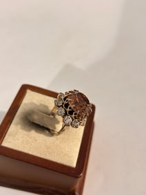 Vintage costume Ring sz adjustable