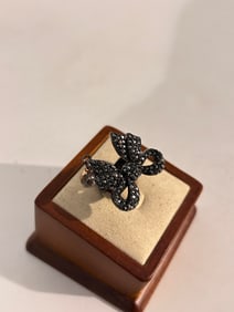 Vintage Betsy Johnson Ring sz 7