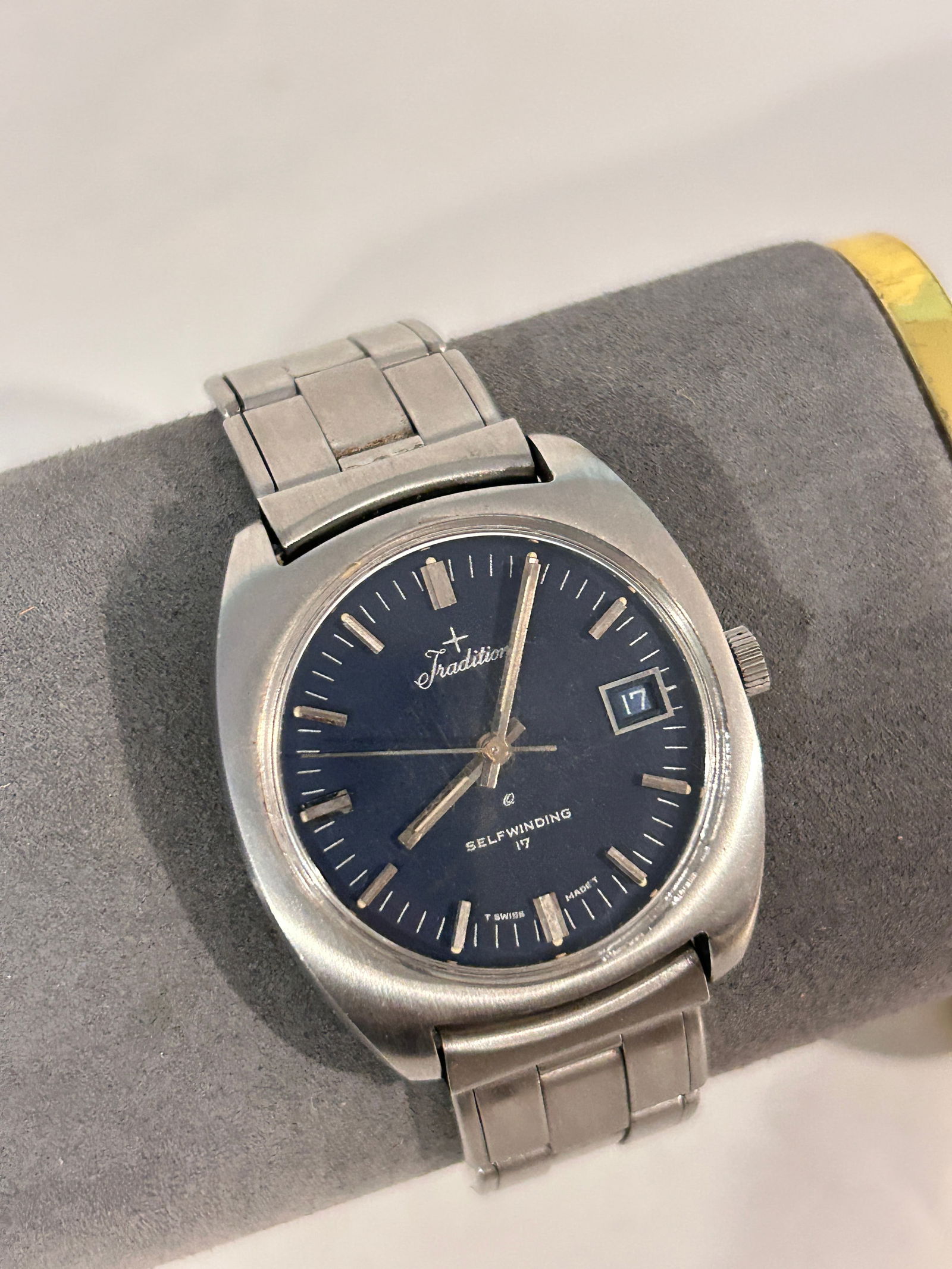 Vintage working 1970s Tradition self-winding wristwatch w/date automatic watch (1 of 5)