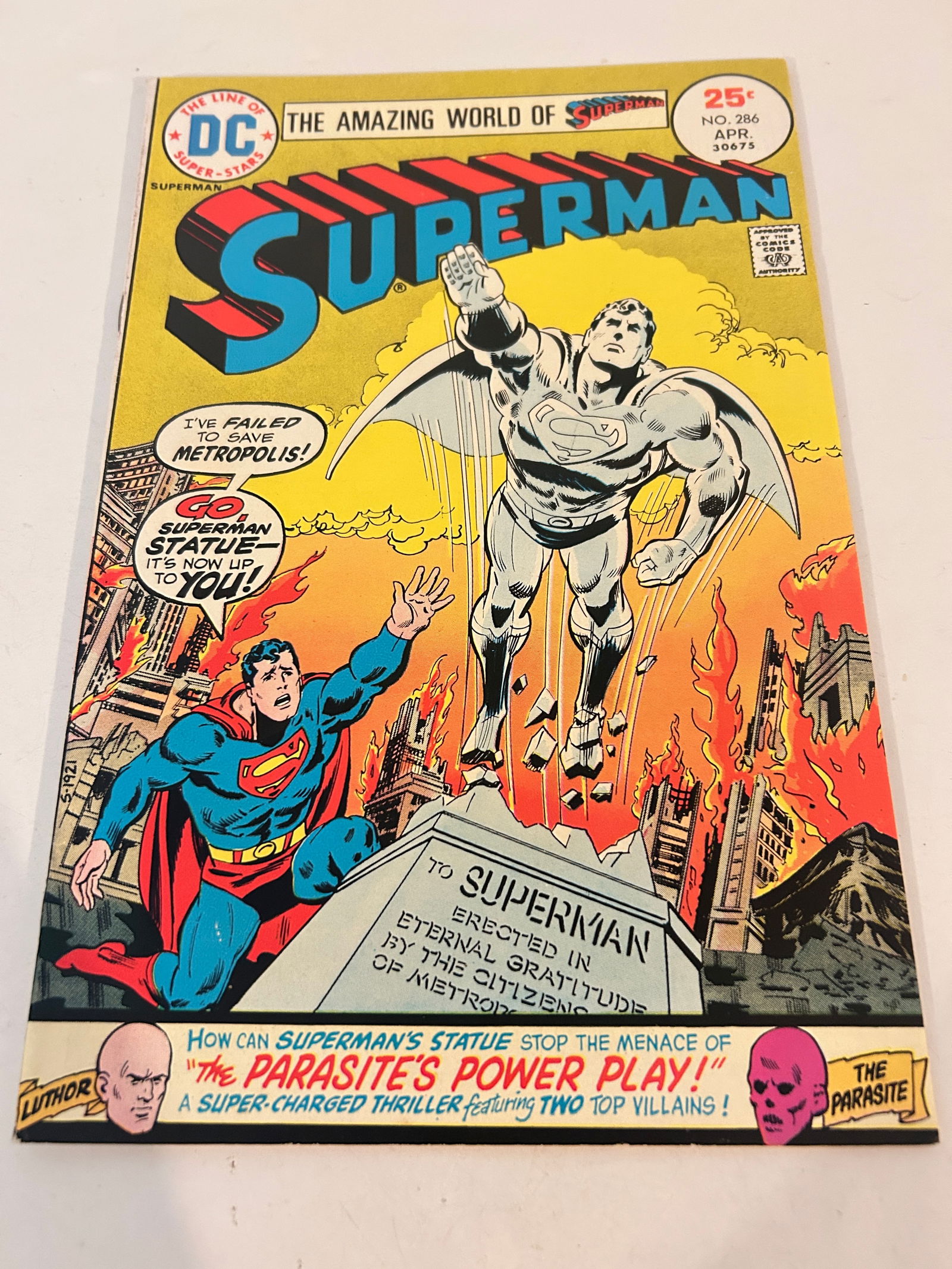 Vintage Comic Book Superman # 286: Vintage Comic Book Superman # 286 Please view all photos as they are part of the description and condition of this Item, Feel free to contact me with questions or picture requests! Used Item AS IS