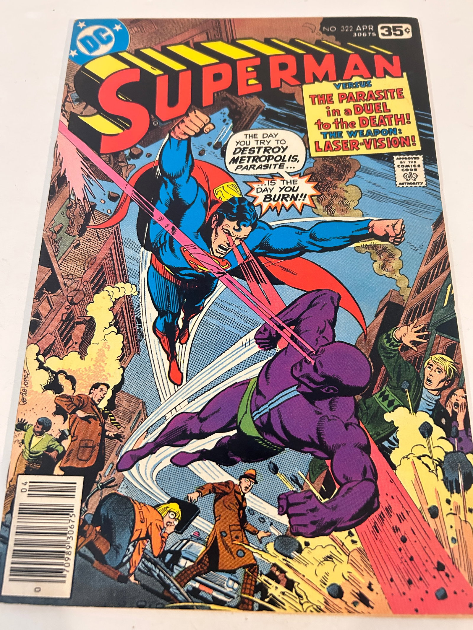 Vintage Comic Book Superman # 322: Vintage Comic Book Superman # 322 Please view all photos as they are part of the description and condition of this Item, Feel free to contact me with questions or picture requests! Used Item AS IS