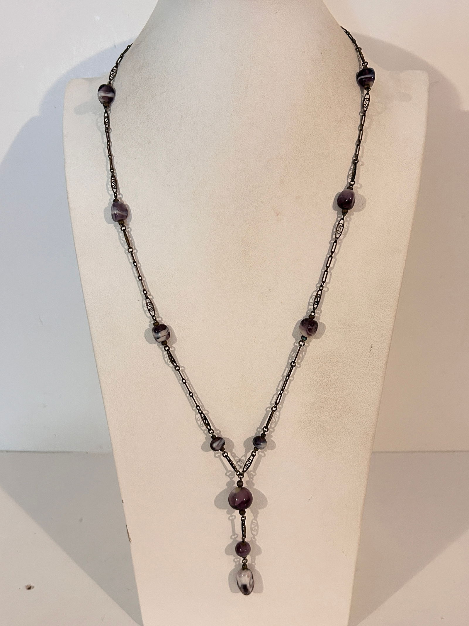 Vintage Amethyst bead Necklace sz 30": Vintage Amethyst bead Necklace sz 30" Please view all photos as they are part of the description and condition of this Item, Feel free to contact me with questions or picture requests! Used Item AS IS