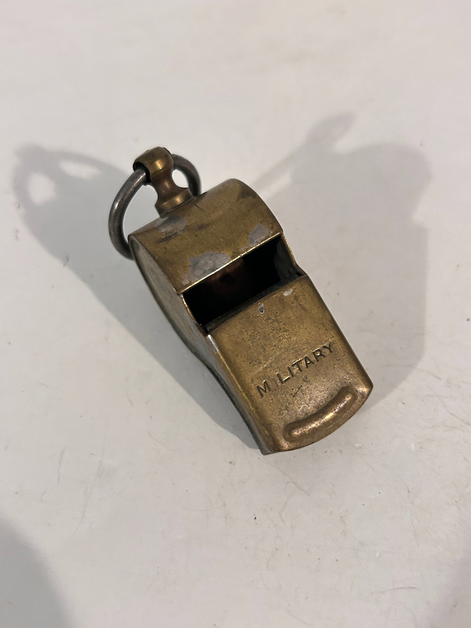 Vintage Military Brass Whistle With Cork Ball WW1 Or WW2: Vintage Military Brass Whistle With Cork Ball WW1 Or WW2 Please view all photos as they are part of the description and condition of this Item, Feel free to contact me with questions or picture reques