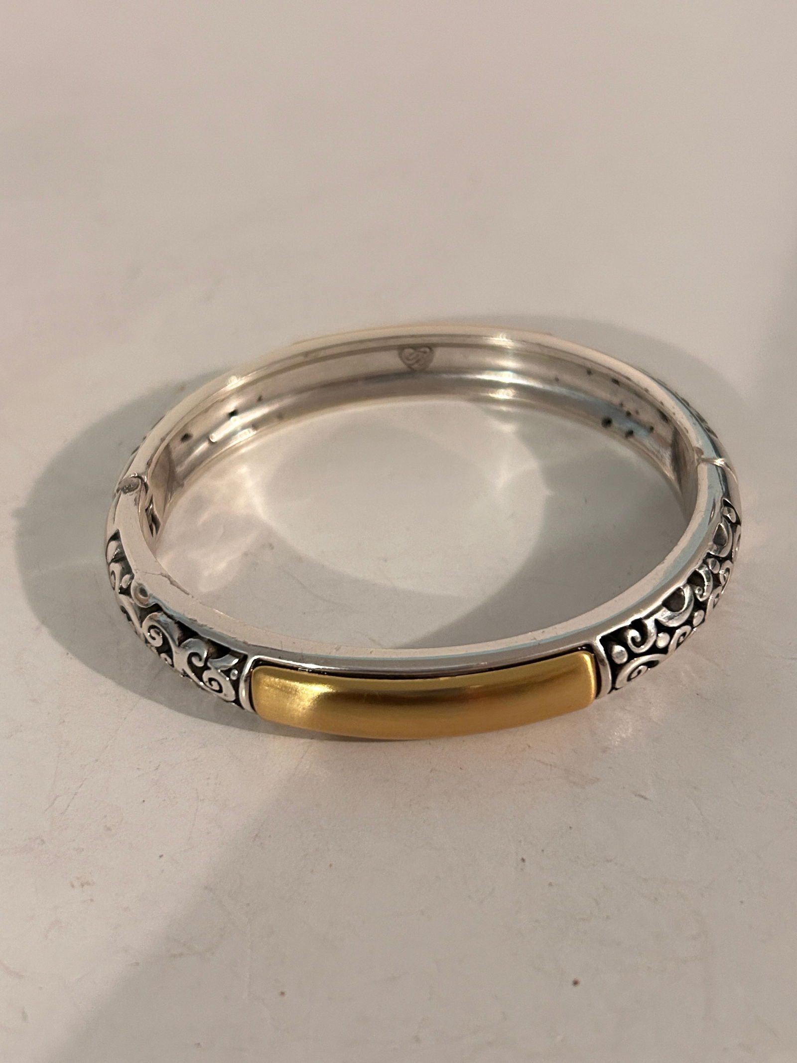 Vintage Brighten hinged gold tone Bracelet 7": Item comes exactly as shown Know what you are bidding on. Carefully refer to and examine all photos, ask questions, do research, etc., to determine (Authinticity) . before bidding in order to determin