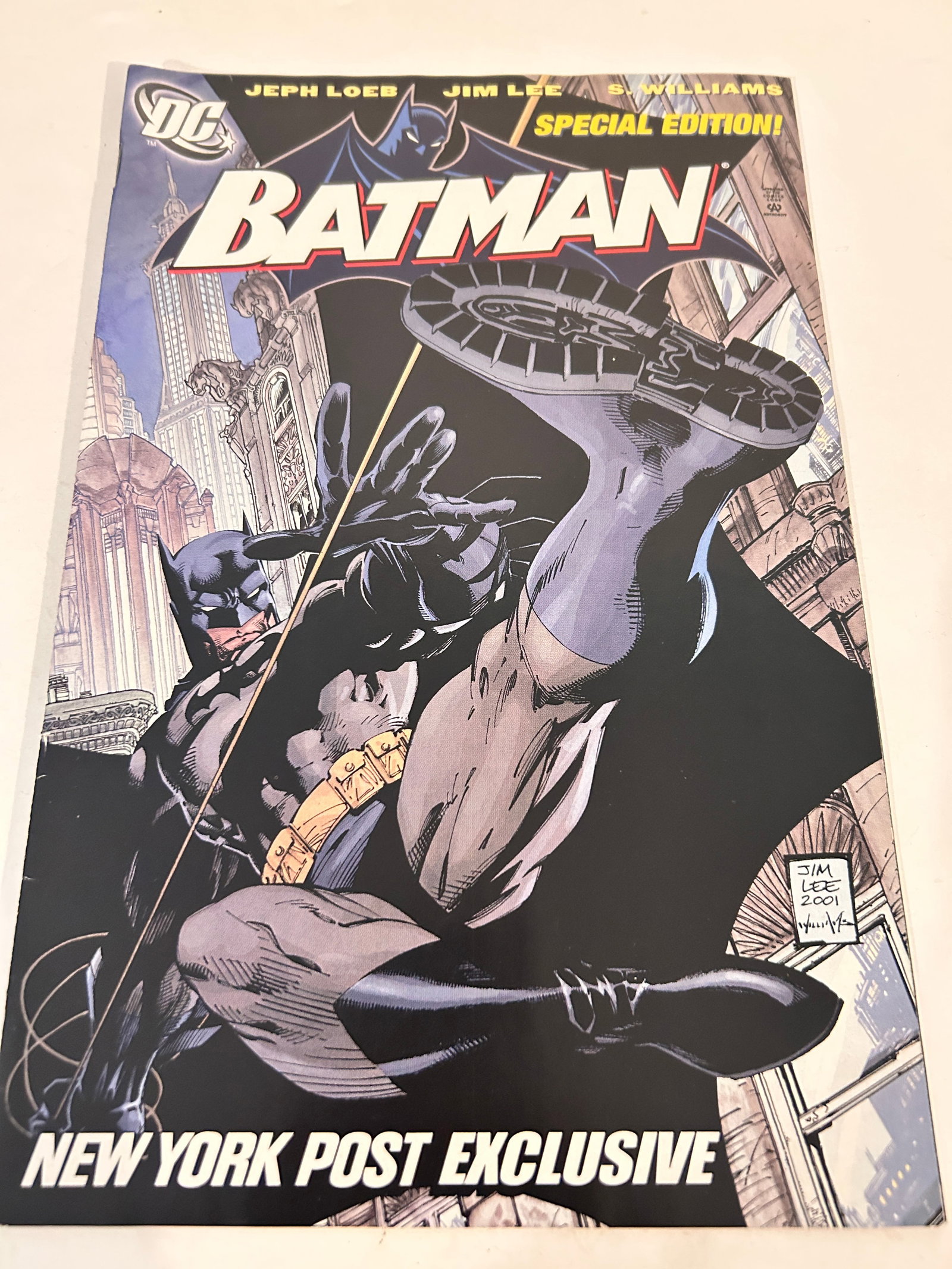 Vintage Comic Book Batman: Vintage Comic Book Batman Please view all photos as they are part of the description and condition of this Item, Feel free to contact me with questions or picture requests! Used Item AS IS