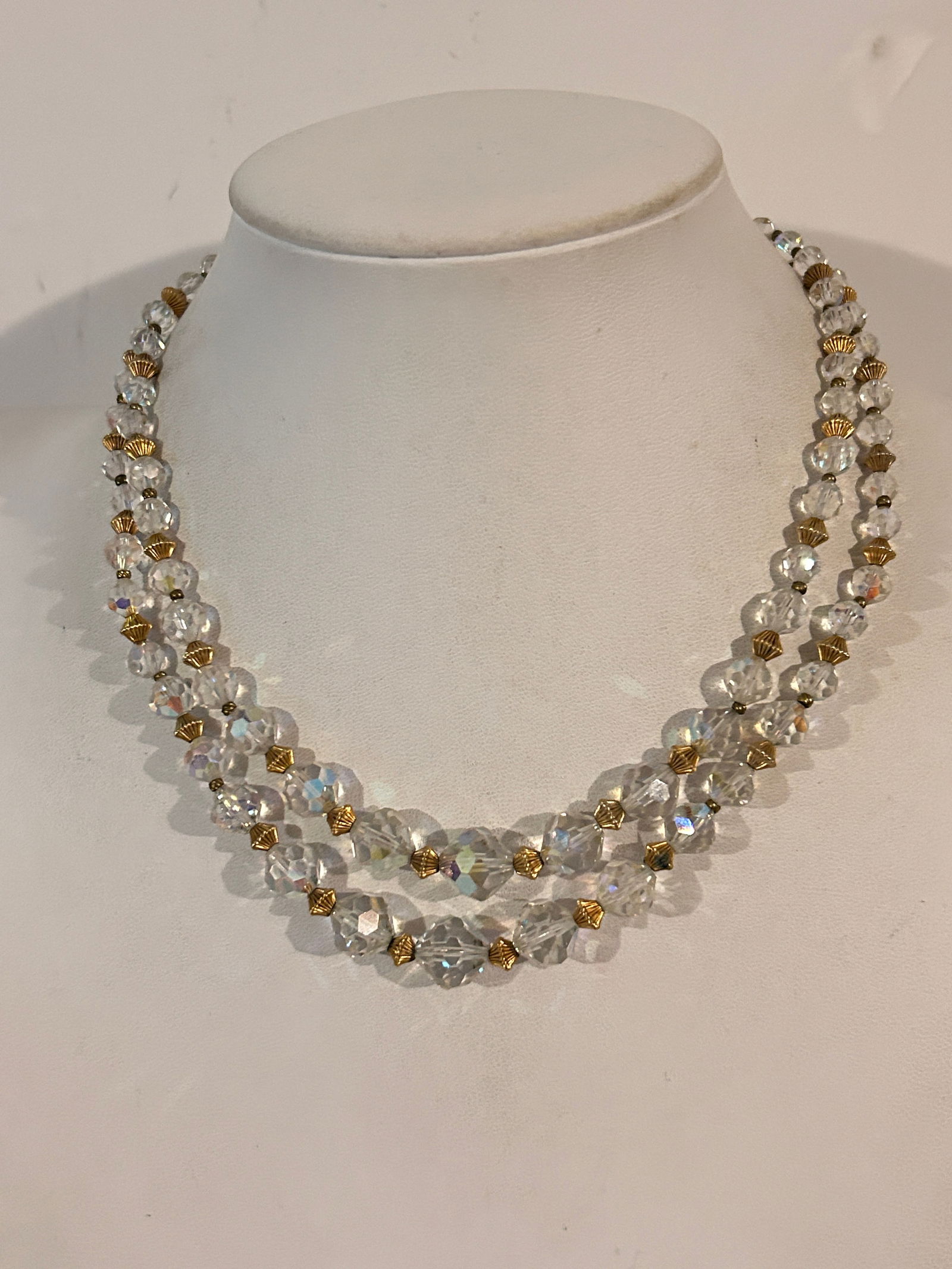 Vintage heavy crystal bead Necklace 14": Vintage heavy crystal bead Necklace 14" Please view all photos as they are part of the description and condition of this Item, Feel free to contact me with questions or picture requests! Used Item AS