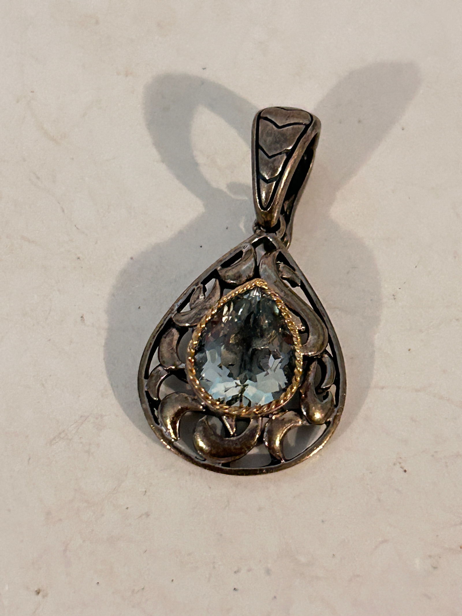 Effy 925 Sterling Silver/18K Blue Amethyst Pendant: Effy 925 Sterling Silver/18K Blue Amethyst Pendant Please view all photos as they are part of the description and condition of this Item, Feel free to contact me with questions or picture requests! Us