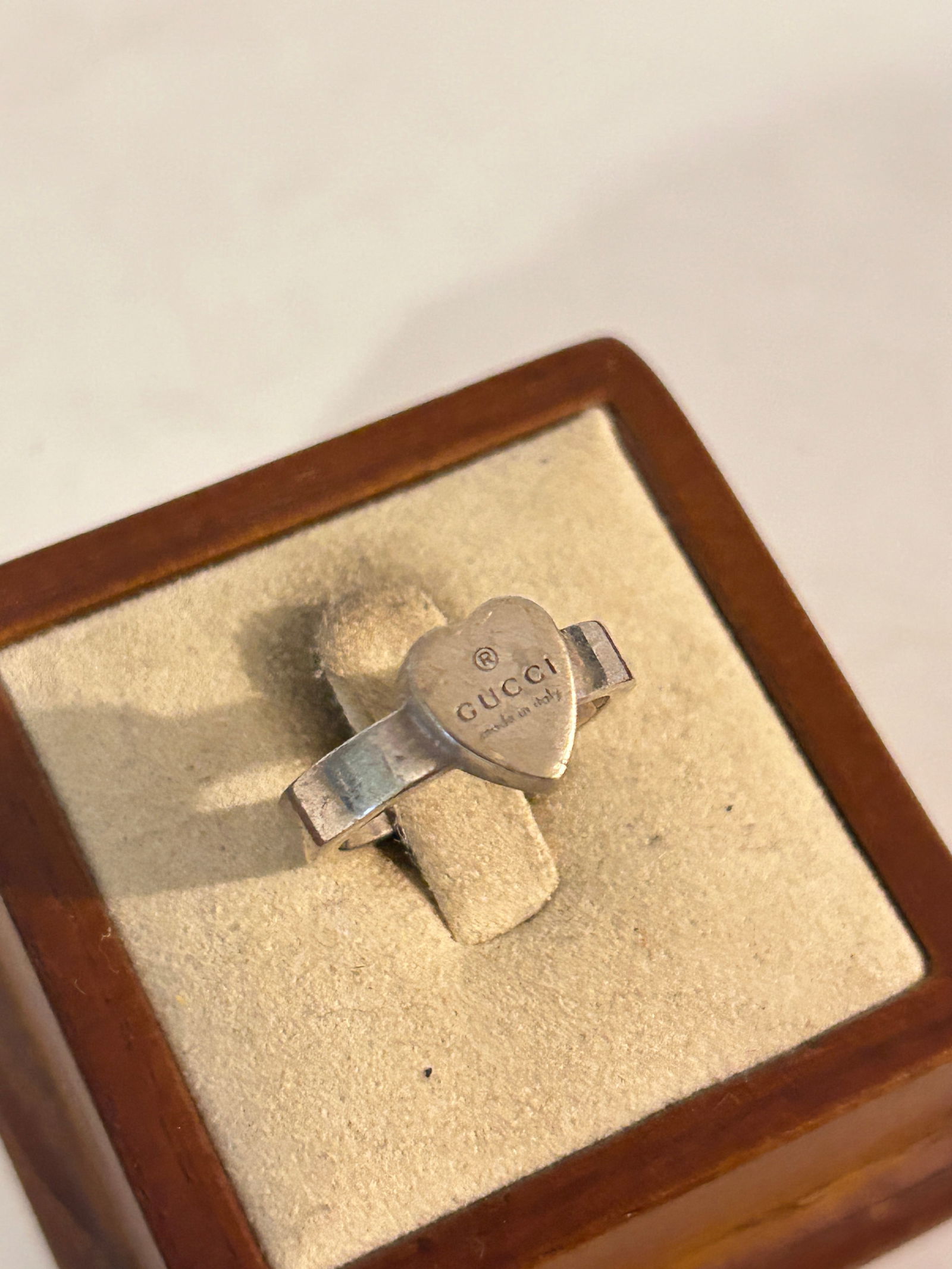 Gucci Trademark Sterling Silver Heart Ring .925 Made In Italy Size 6 (1 of 6)