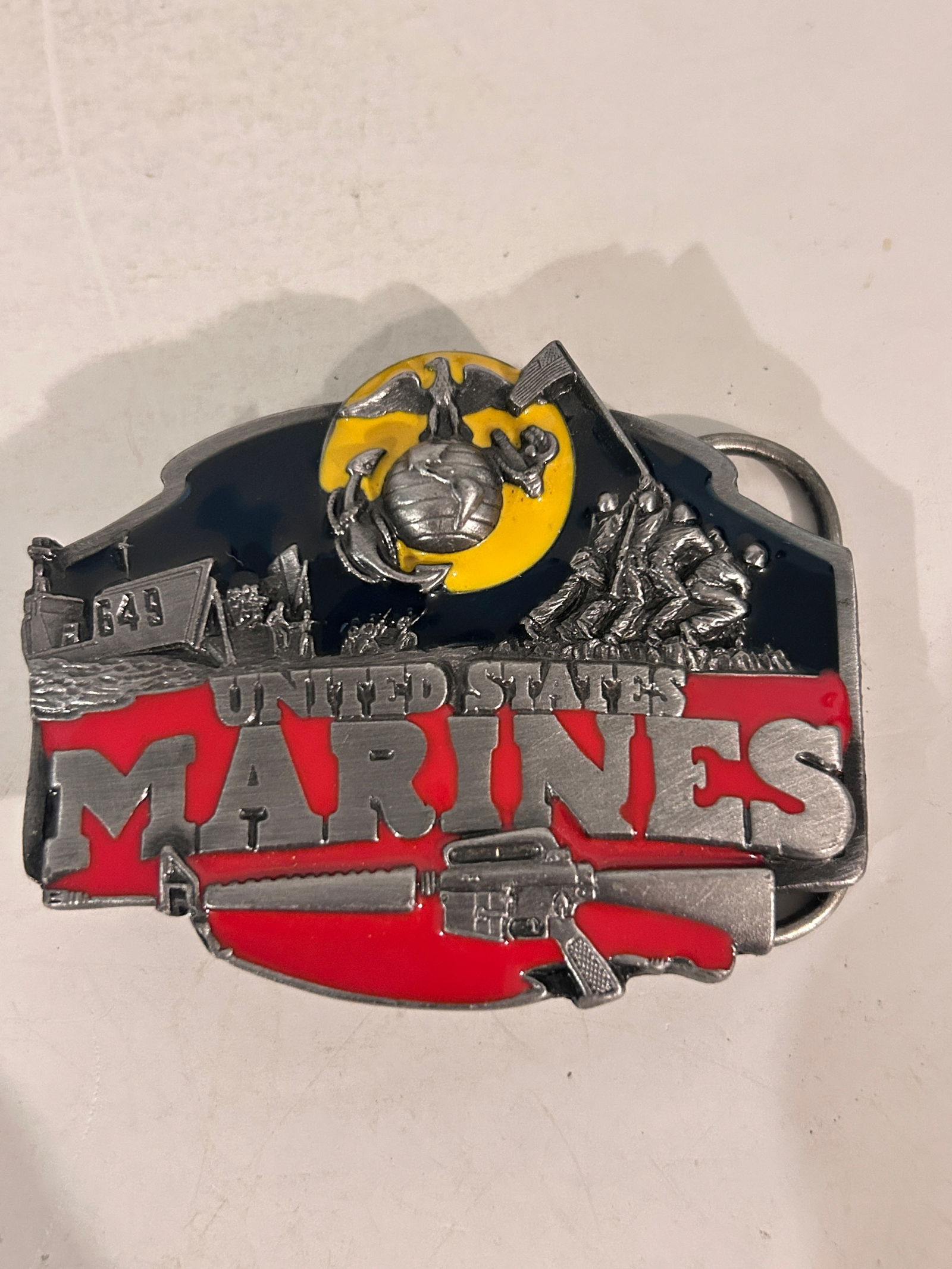 Vintage United States Marines Belt Buckle (1987): Vintage United States Marines Belt Buckle (1987) Please view all photos as they are part of the description and condition of this Item, Feel free to contact me with questions or picture requests! Used