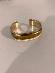 Vintage gold tone cuff Bracelet 7"