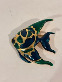 Vintage green enamel fish Brooch