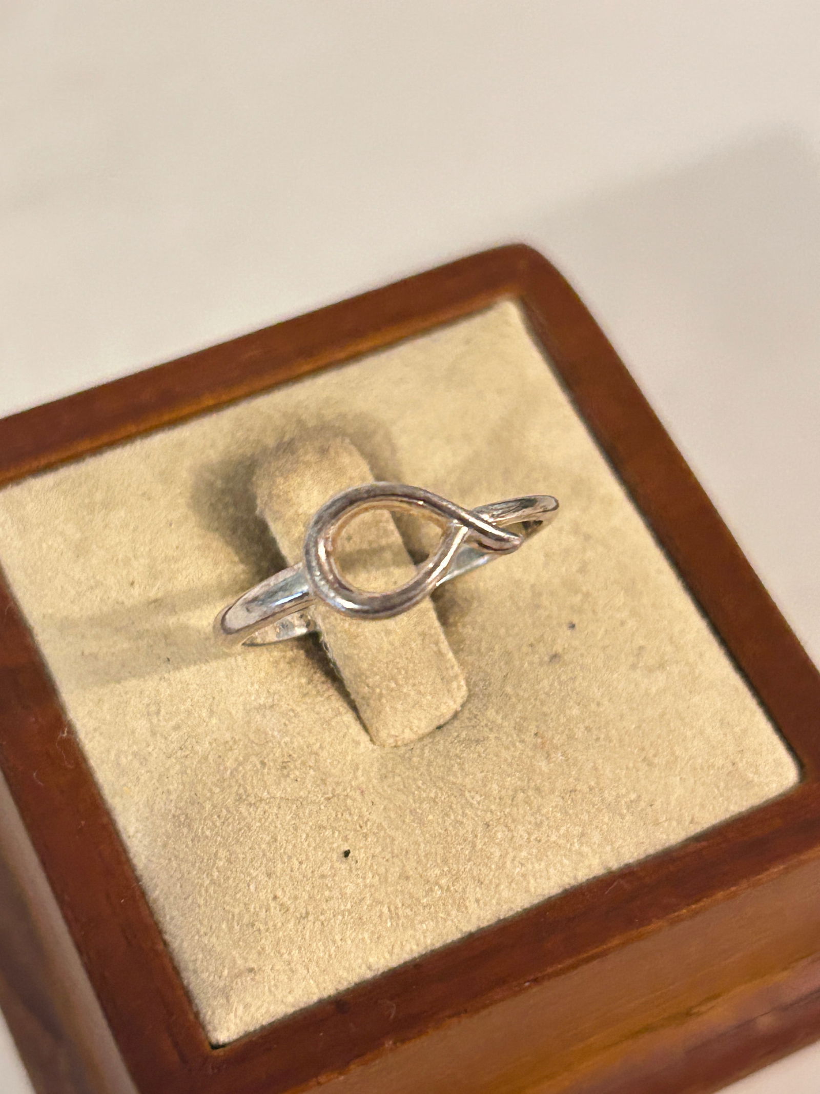 Vintage NVC Mexico 925 Sterling SIlver Ring Size 9 (1 of 5)