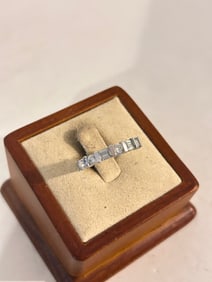 Vintage Sterling Silver rhinestone Ring Size 6