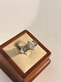 Vintage Sterling Silver rhinestone Ring Size 8
