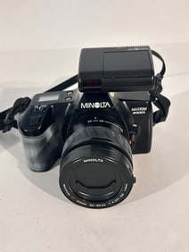 Vintage Minolta Maxxum 3000i w/ Maxxum AF 35-80mm f/4