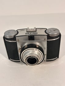 Braun Nurnberg German Made Vintage PAXINA 120 Roll Film Camera