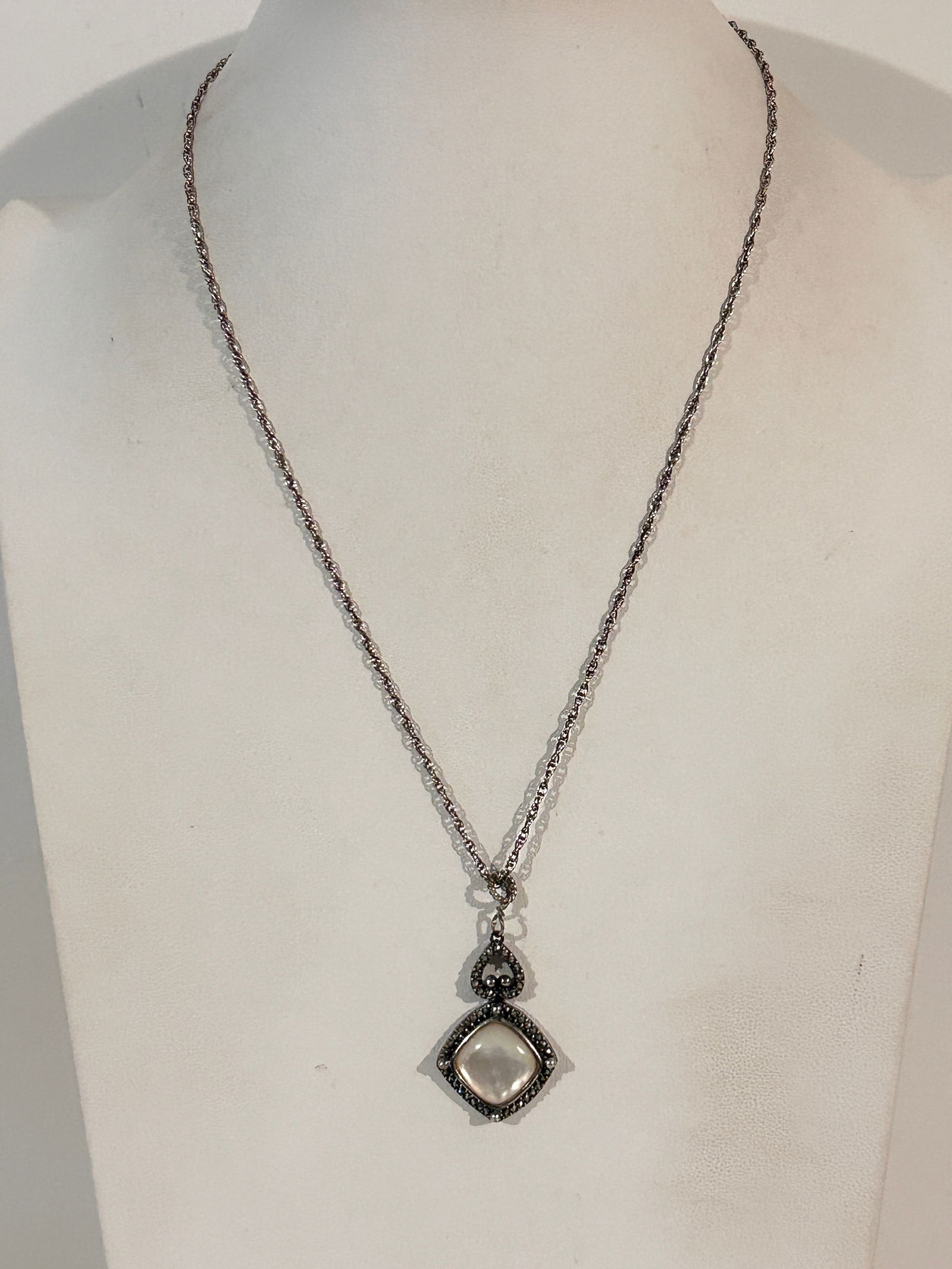 Vintage Sterling Silver Marcasite mother of pearl pendant rope Necklace 20": Vintage Sterling Silver Marcasite mother of pearl pendant rope Necklace 20" Please view all photos as they are part of the description and condition of this Item, Feel free to contact me with question