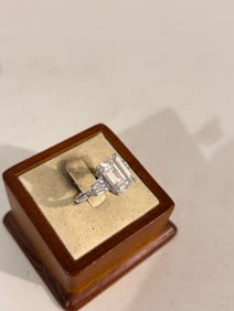 Vintage Sterling Silver CZ Vietnam Ring Sz 10