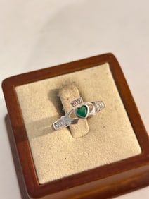 Vintage Sterling Silver Irish Claddagh Ring Sz 7