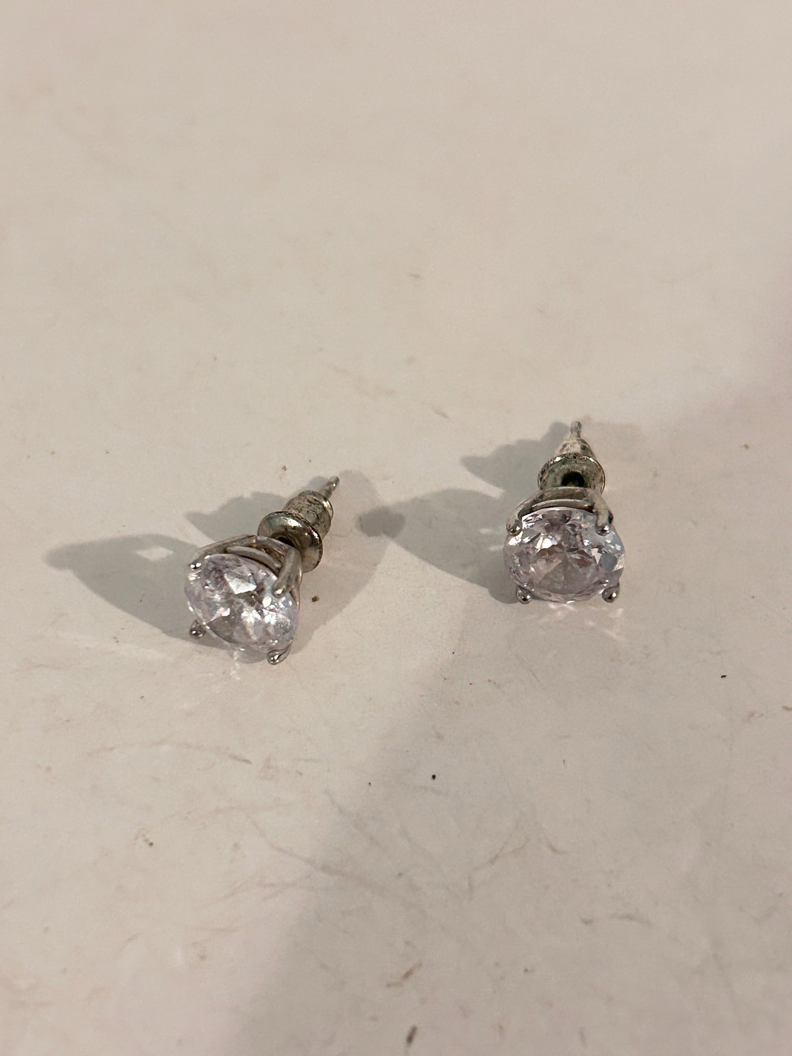 Vintage Sterling Silver rhinestone post Earrings: Vintage Sterling Silver rhinestone post Earrings Please view all photos as they are part of the description and condition of this Item, Feel free to contact me with questions or picture requests! Used