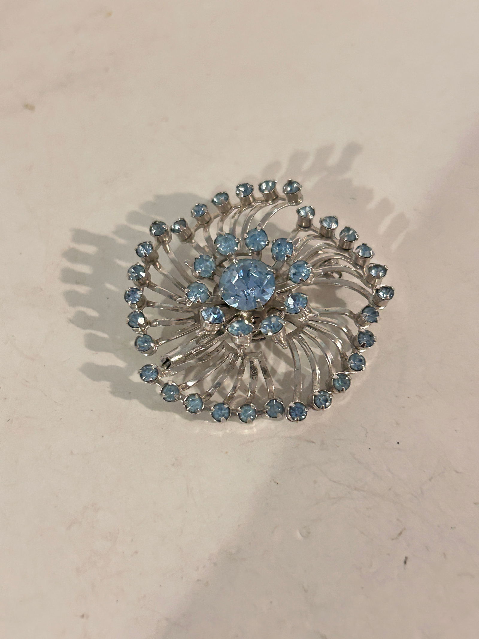 Vintage Schurin Light Blue Rhinestone Snowflake Silver Tone Brooch Pendant Pin (1 of 5)