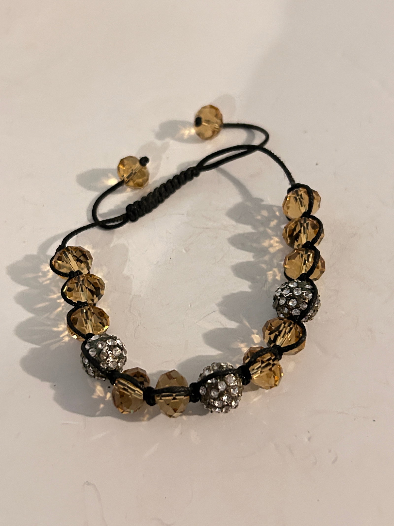 Vintage Adjustable glass bead Bracelet Sz 8": Item comes exactly as shown Know what you are bidding on. Carefully refer to and examine all photos, ask questions, do research, etc., to determine (Authinticity) . before bidding in order to determin