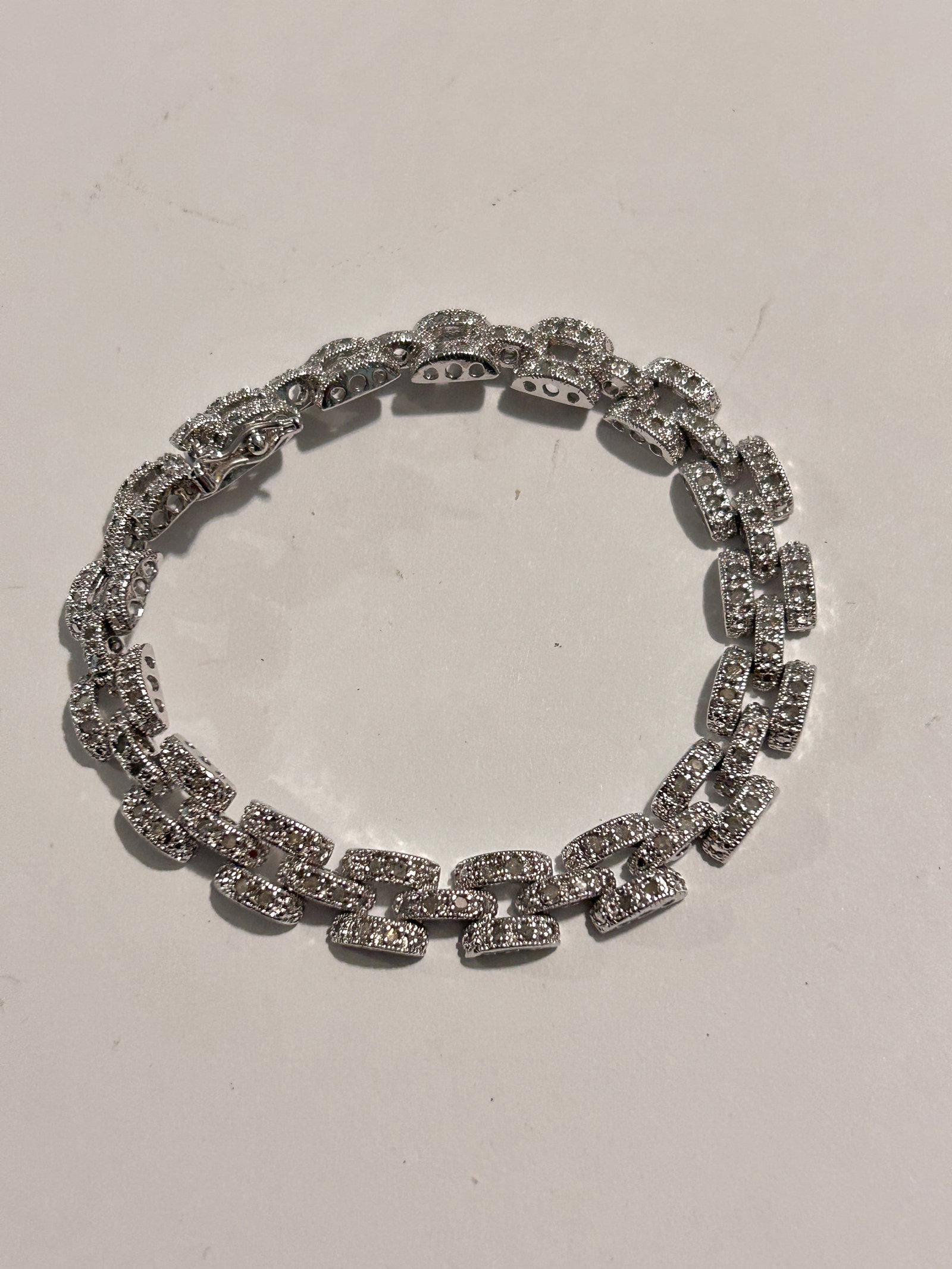 Vintage Sterling Silver CZ Tennis Bracelet 7": Vintage Sterling Silver CZ Tennis Bracelet 7" Please view all photos as they are part of the description and condition of this Item, Feel free to contact me with questions or picture requests! Used It