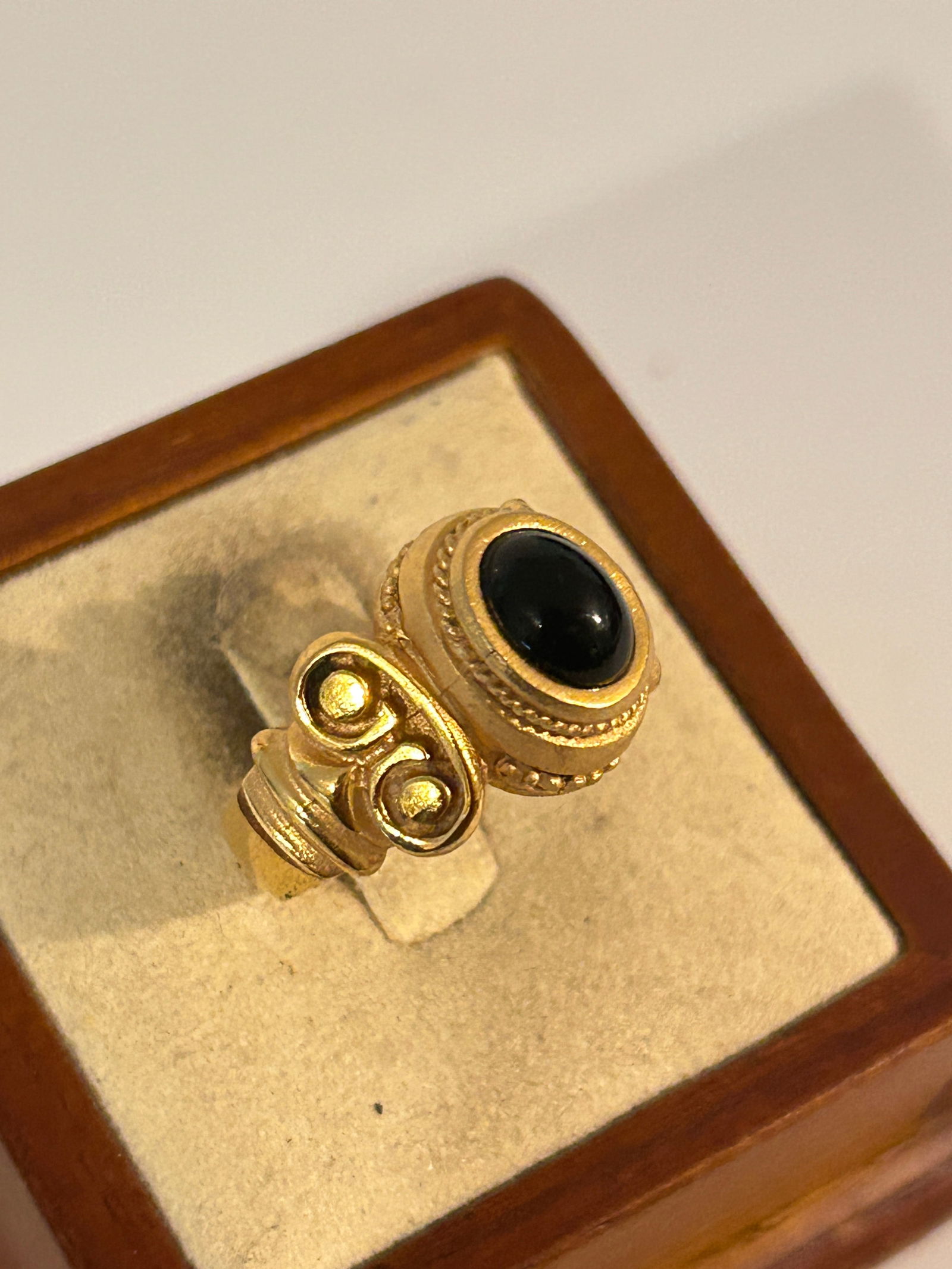 Vintage DG Ring SZ 7 (1 of 5)