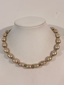 Vintage Metropolitan Museum of Art Pearl Necklace 18?? MMA signed Necklace 1991