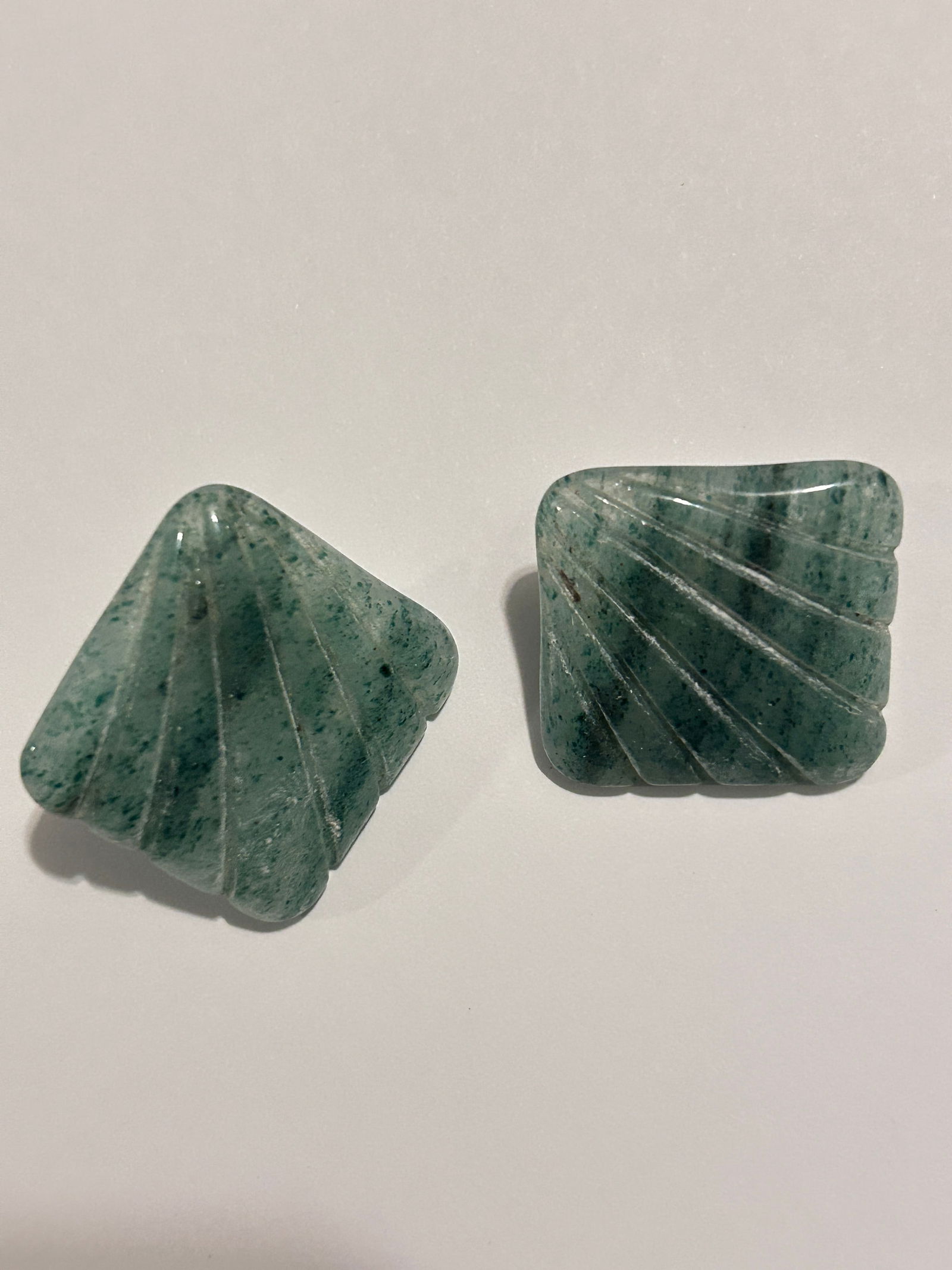 Vintage Tested Jadeite Fashion Pierced Earrings: Vintage Tested Jadeite Fashion Pierced Earrings Please view all photos as they are part of the description and condition of this Item, Feel free to contact me with questions or picture requests! Used